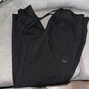 Legend Black Jogger Pants Size M